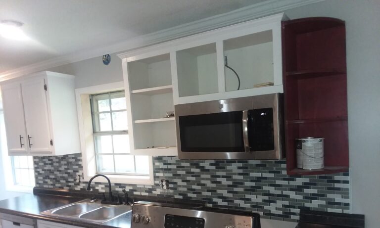 Glass mosaic tile backsplash, Chattanooga, TN